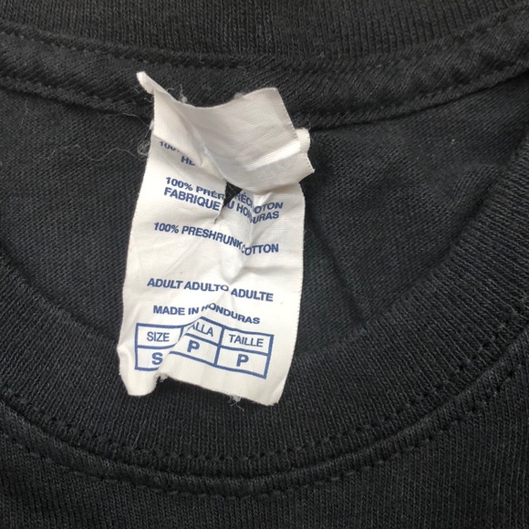 Famous Guitars Graphic T-shirt - Picture 4 of 4